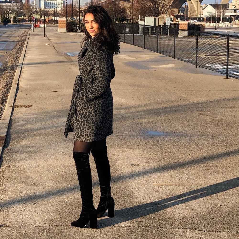 Grey Leopard Print Jacket - Picture 5 of 5